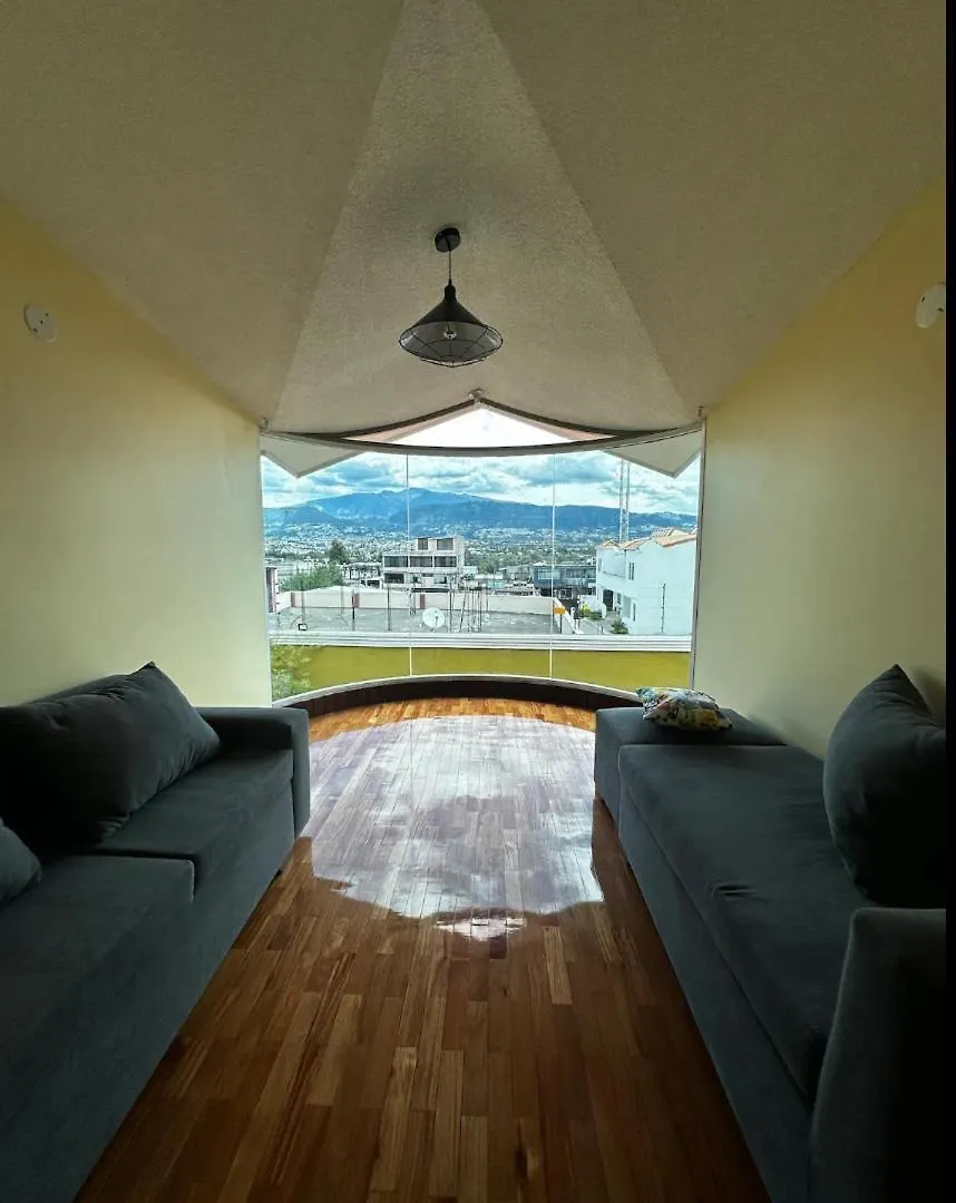 Villa Lujosa Casa Cerca Del Aeropuerto En Tumbaco, En Quito Ecuador