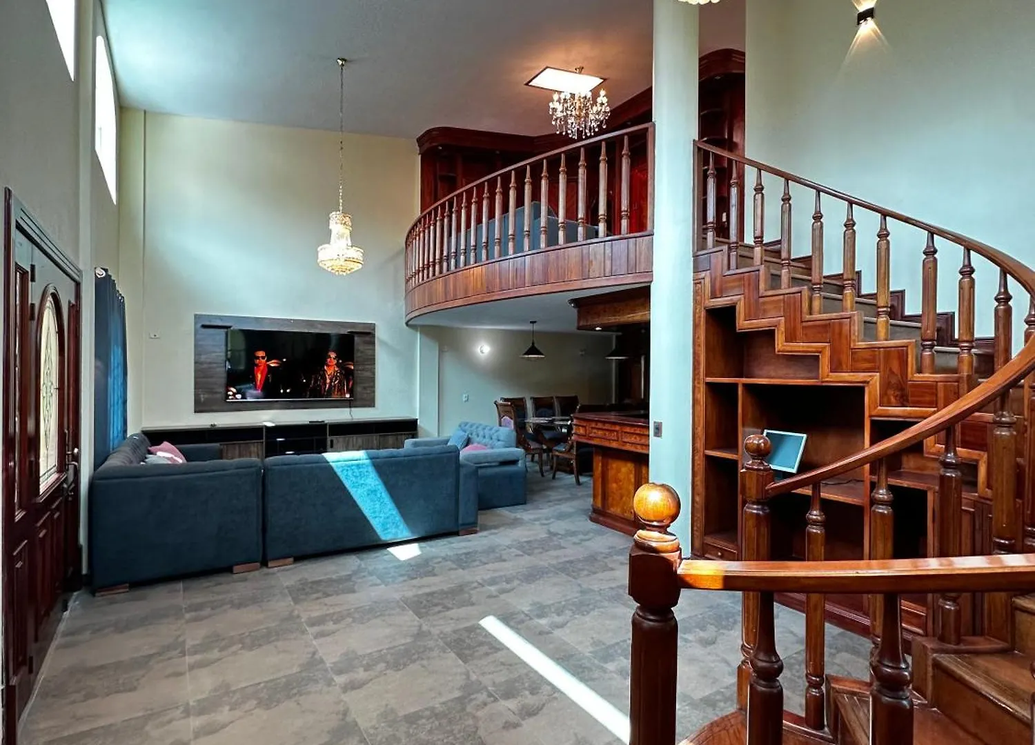 Villa Lujosa Casa Cerca Del Aeropuerto En Tumbaco, En Quito 0*,
