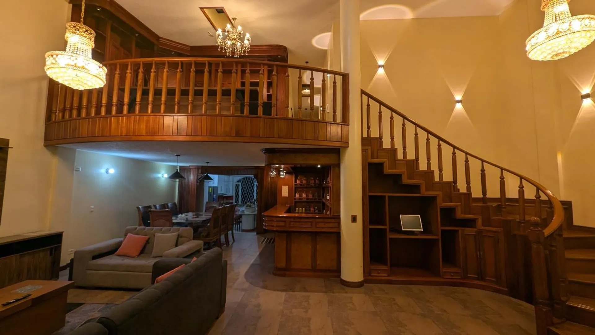 Villa Lujosa Casa Cerca Del Aeropuerto En Tumbaco, En Quito Ferienhaus